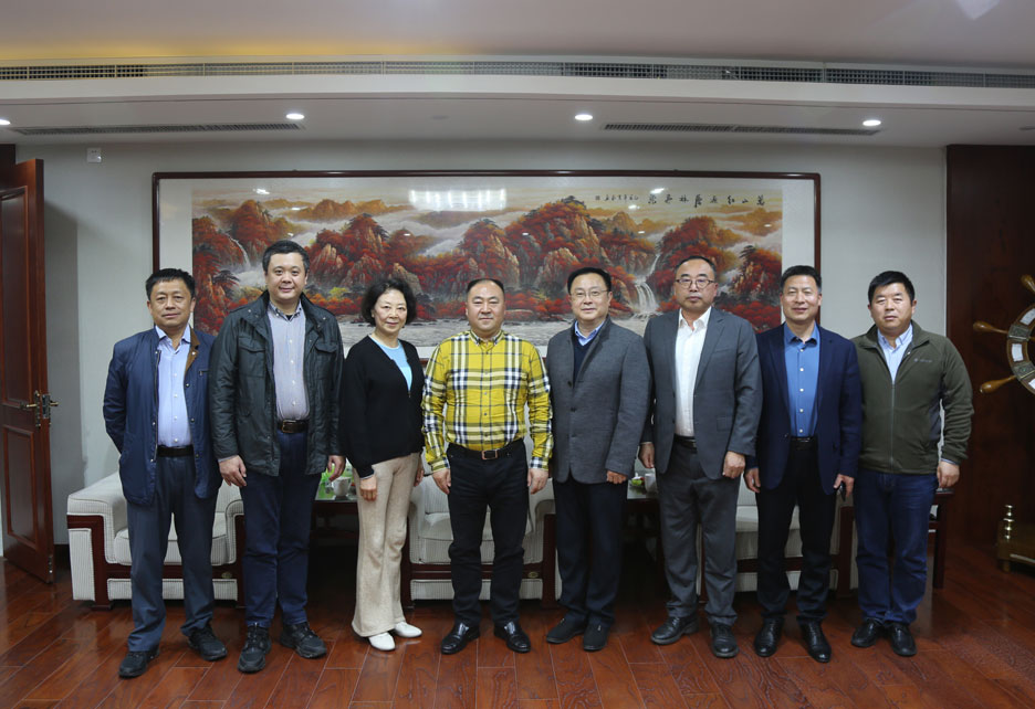 山東大學(xué)校友會(huì)客人拜訪集團(tuán)公司(圖2) 山東大學(xué)校友會(huì)客人拜訪集團(tuán)公司(圖2)