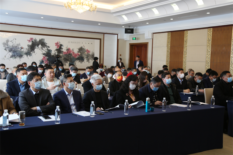 集團(tuán)公司董事長孫涌出席青島市工商聯(lián)十三屆四次常委會及十三屆五次執(zhí)委會議(圖1) 集團(tuán)公司董事長孫涌出席青島市工商聯(lián)十三屆四次常委會及十三屆五次執(zhí)委會議(圖1)